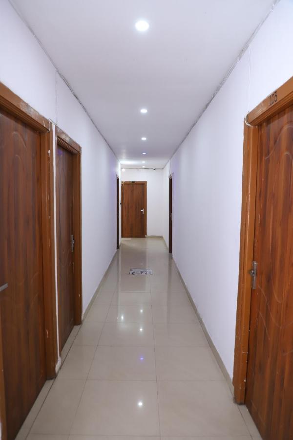 Hotel Axiom Prime Lucknow