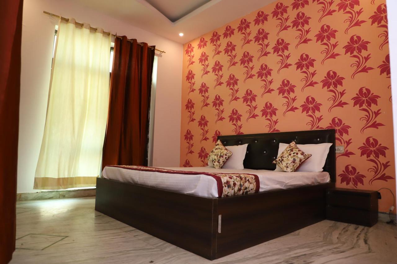 Axiom Prime Hotel
