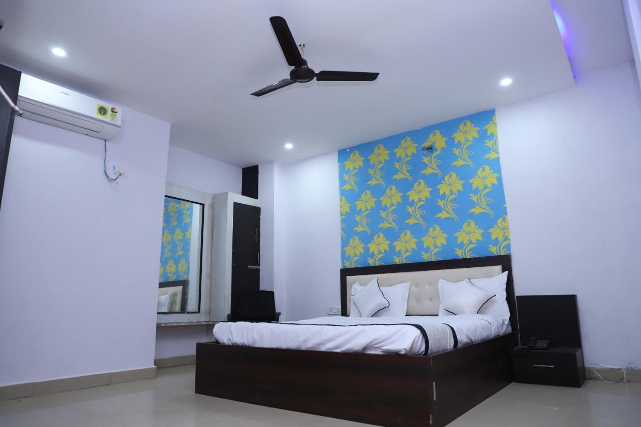 Axiom Prime Hotel