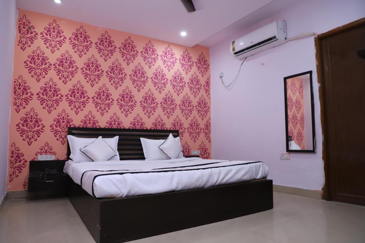 Hotel Axiom Prime Lucknow