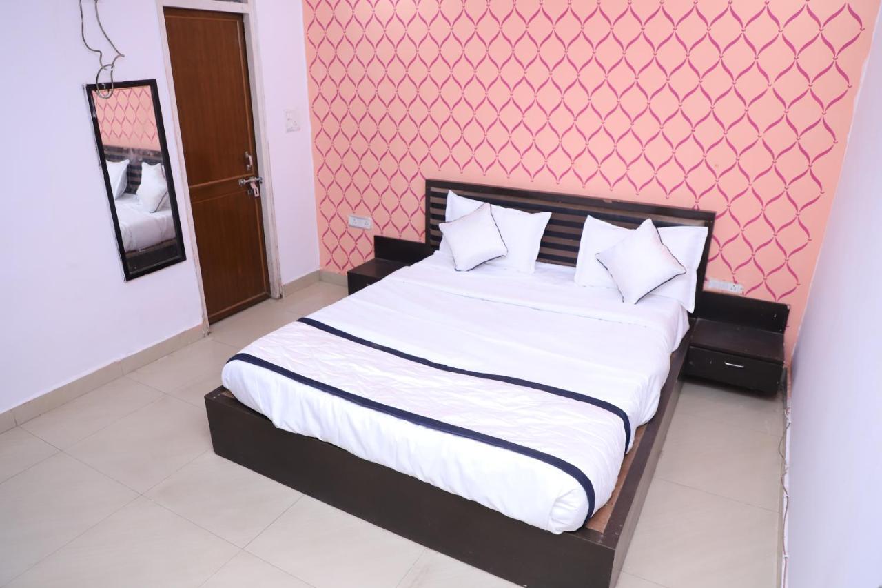 Hotel Axiom Prime 3*